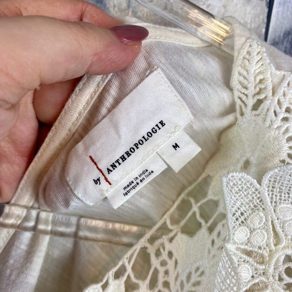 By Anthropologie V-Neck Lace Swing Top in Cream Ivory Size Medium. - Picture 11 of 16